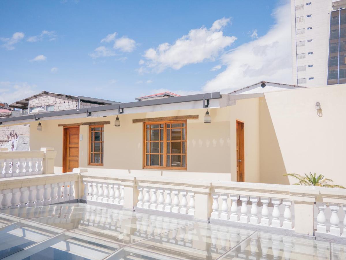 Casona 1914 Quito - Gothic Cathedral View Rooftop Exterior foto