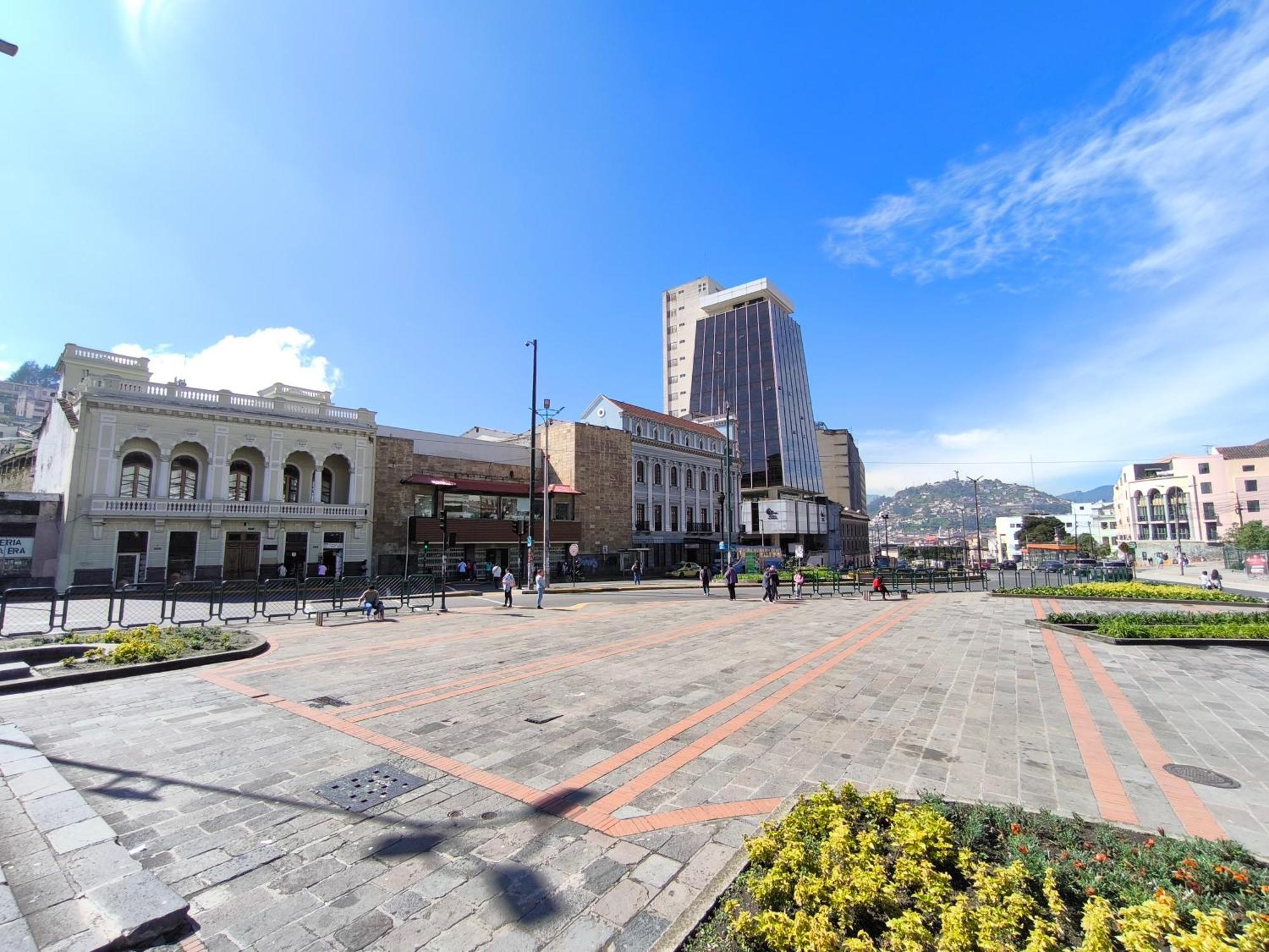 Casona 1914 Quito - Gothic Cathedral View Rooftop Exterior foto